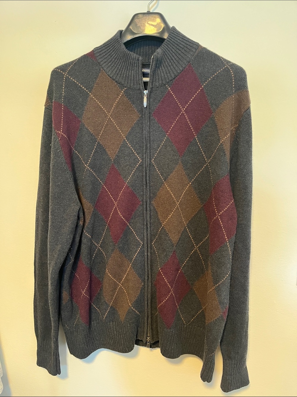 Men's Zip-Up Argyle Sweater - Gray with Brown & Burgundy